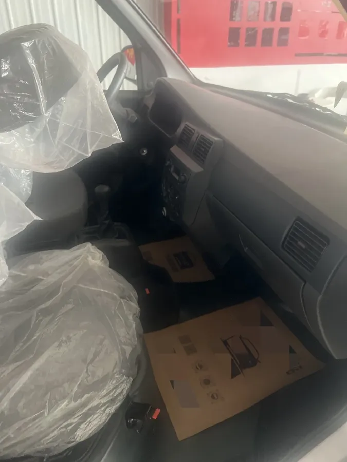 2021 WuLing RongGuang New Truck 1.5L 99HP L4 5MT,autocango,china used car exporter,china ev exporter,chinese used car exporter,chinese used ev exporter