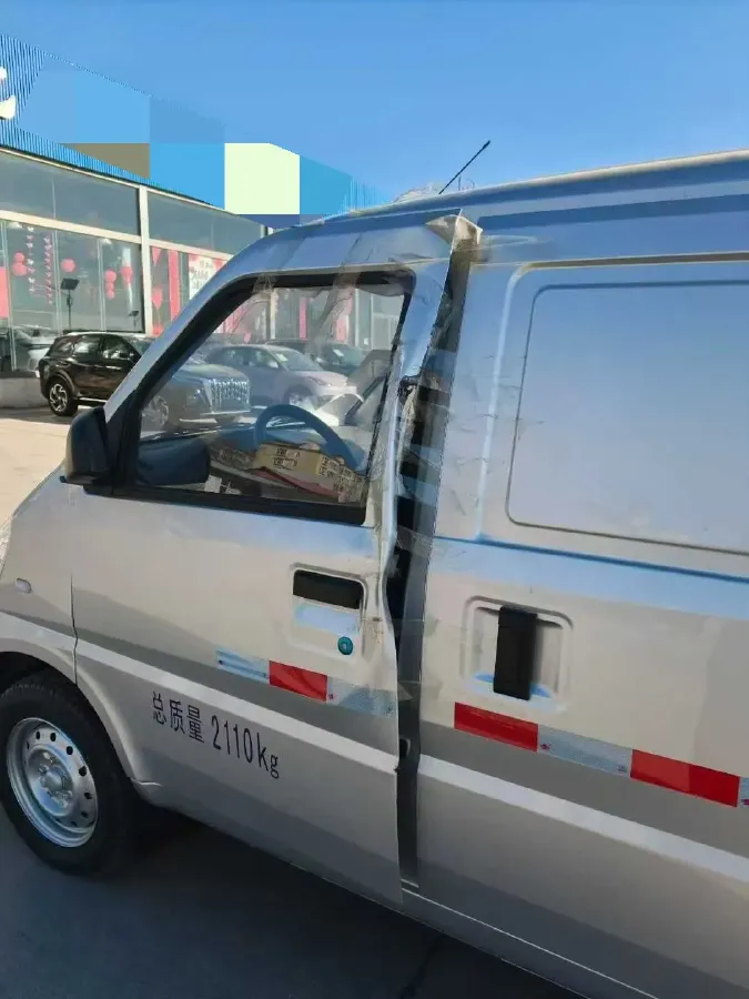 2021 WuLing RongGuang New Truck 1.5L 99HP L4 5MT,autocango,china used car exporter,china ev exporter,chinese used car exporter,chinese used ev exporter