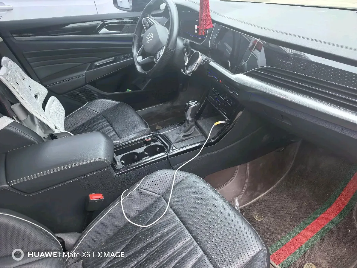 2023 Volkswagen Passat 2.0T 220HP L4 7DCT,autocango,china used car exporter,china ev exporter,chinese used car exporter,chinese used ev exporter