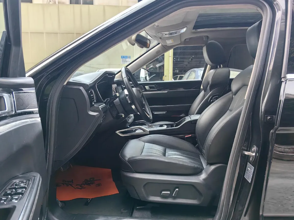 2017 Zotye T700 1.8T 177HP L4 6DCT,autocango,china used car exporter,china ev exporter,chinese used car exporter,chinese used ev exporter