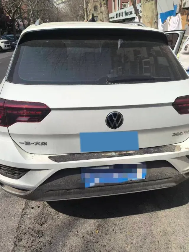 2021 Volkswagen T-Roc 1.4T 150HP L4 7DCT,autocango,china used car exporter,china ev exporter,chinese used car exporter,chinese used ev exporter