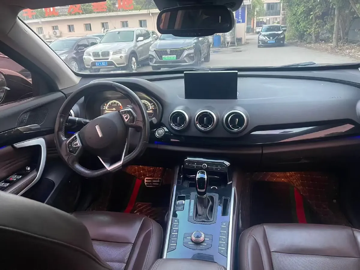 2017 WEY VV7 2.0T 234HP L4 7DCT,autocango,china used car exporter,china ev exporter,chinese used car exporter,chinese used ev exporter