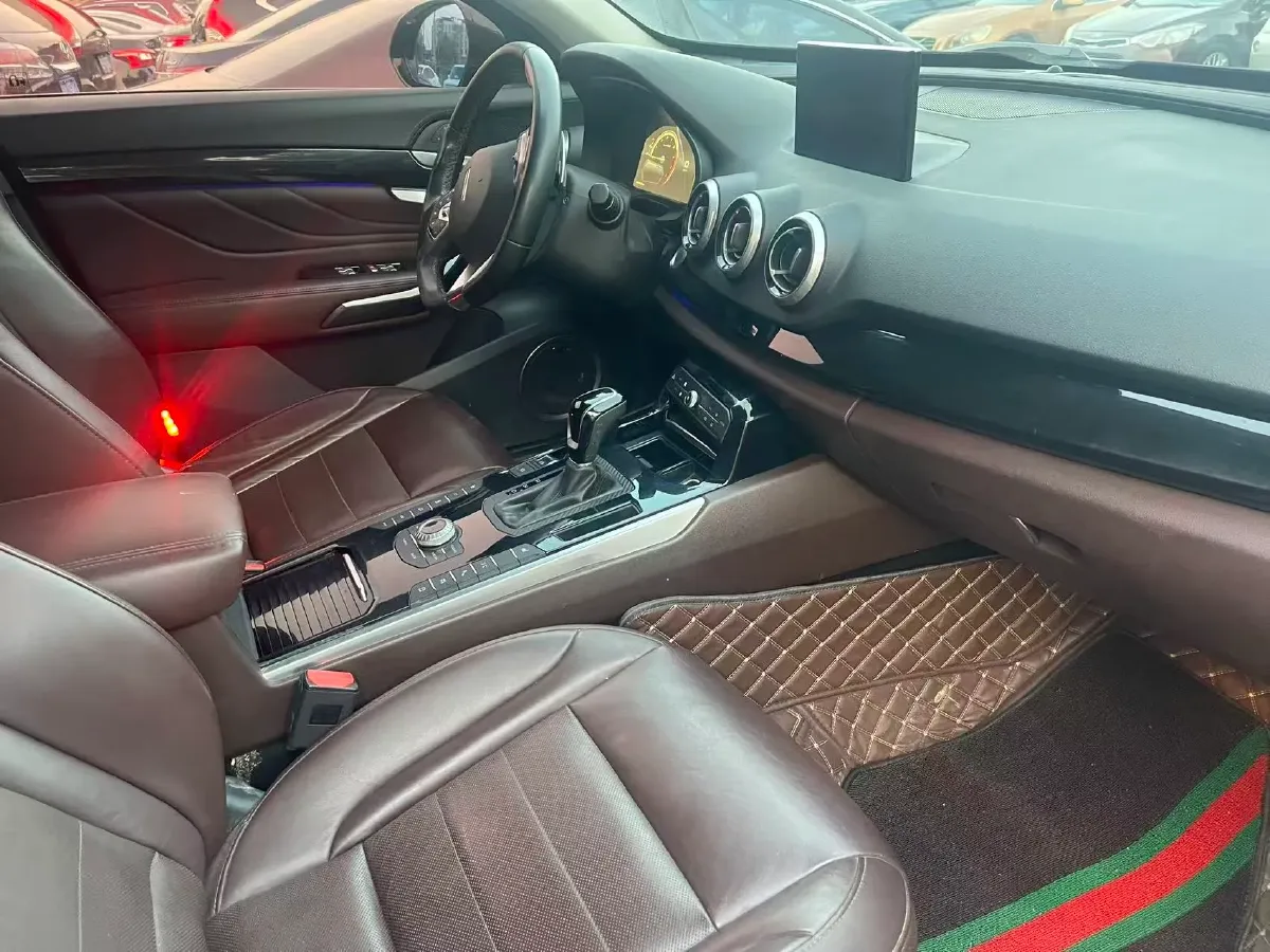 2017 WEY VV7 2.0T 234HP L4 7DCT,autocango,china used car exporter,china ev exporter,chinese used car exporter,chinese used ev exporter