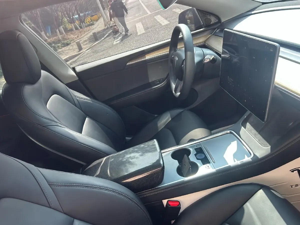 2022 Tesla Model Y BEV 60KWH,autocango,china used car exporter,china ev exporter,chinese used car exporter,chinese used ev exporter