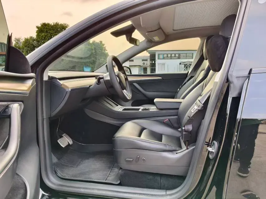 2021 MINI COUNTRYMAN 1.5T 136HP L3 8AT,autocango,china used car exporter,china ev exporter,chinese used car exporter,chinese used ev exporter