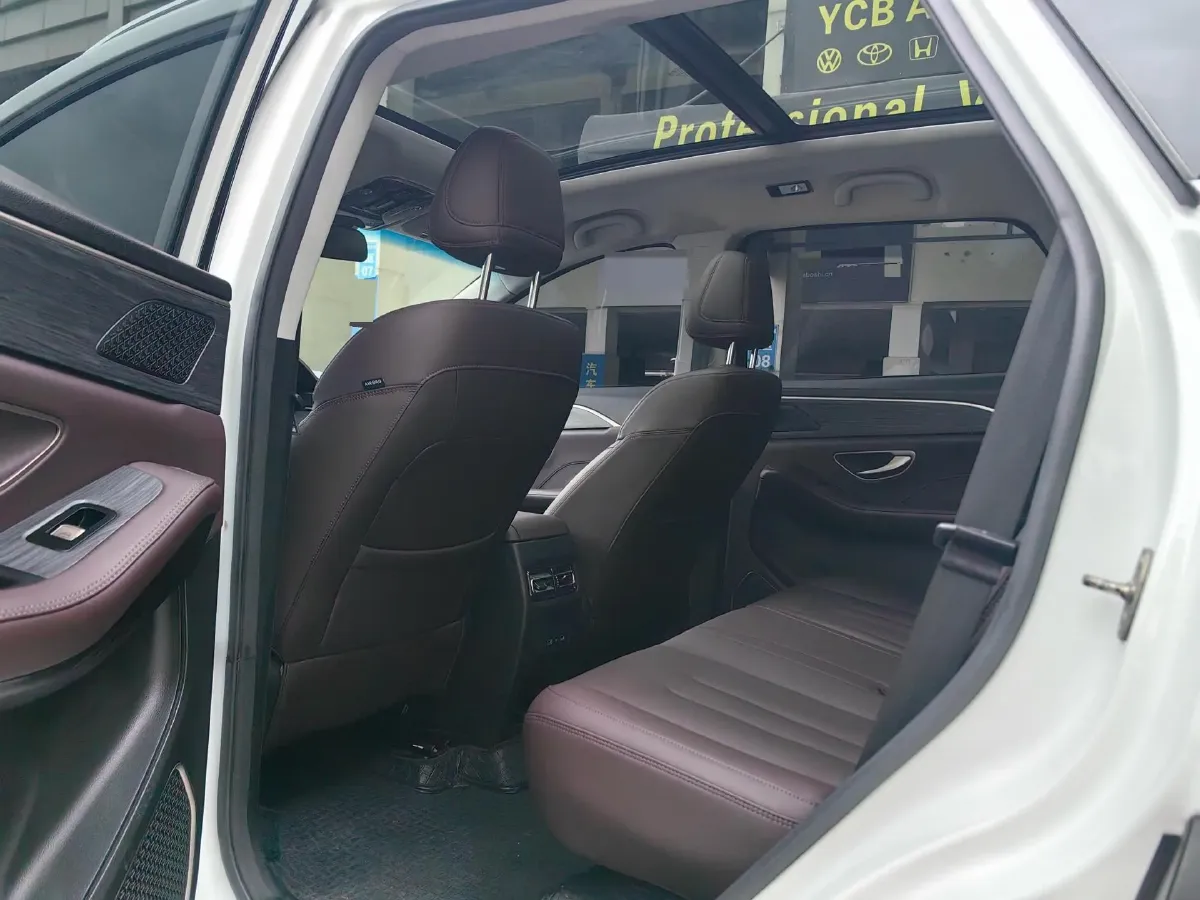 2023 Jetour X90 Plus 1.6T 197HP L4 7DCT,autocango,china used car exporter,china ev exporter,chinese used car exporter,chinese used ev exporter