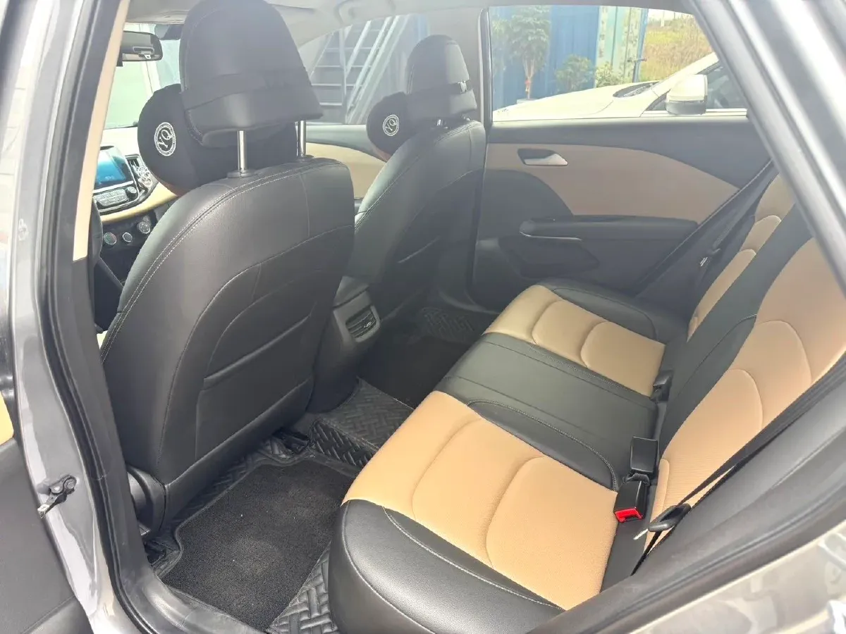 2022 Chevrolet Monza 1.5L 113HP L4 6AT,autocango,china used car exporter,china ev exporter,chinese used car exporter,chinese used ev exporter