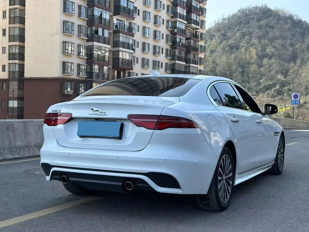 2022 Jaguar XEL 2.0T 200HP L4 8AT,autocango,china used car exporter,china ev exporter,chinese used car exporter,chinese used ev exporter