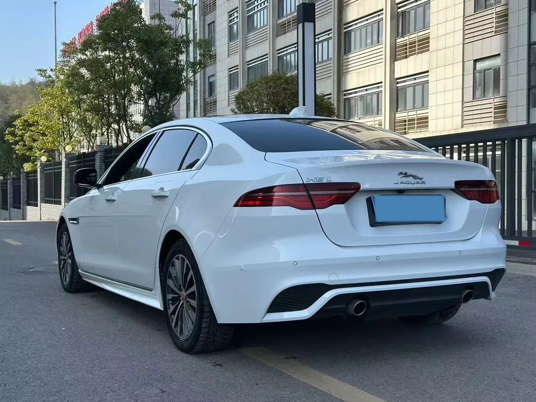 2022 Jaguar XEL 2.0T 200HP L4 8AT,autocango,china used car exporter,china ev exporter,chinese used car exporter,chinese used ev exporter