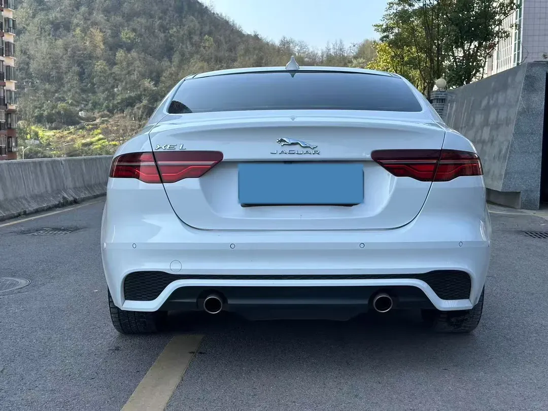 2022 Jaguar XEL 2.0T 200HP L4 8AT,autocango,china used car exporter,china ev exporter,chinese used car exporter,chinese used ev exporter