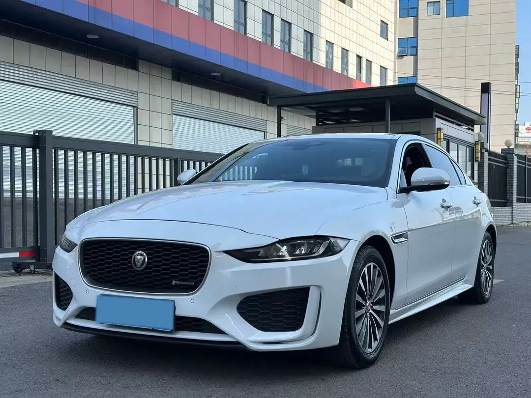2022 Jaguar XEL 2.0T 200HP L4 8AT,autocango,china used car exporter,china ev exporter,chinese used car exporter,chinese used ev exporter