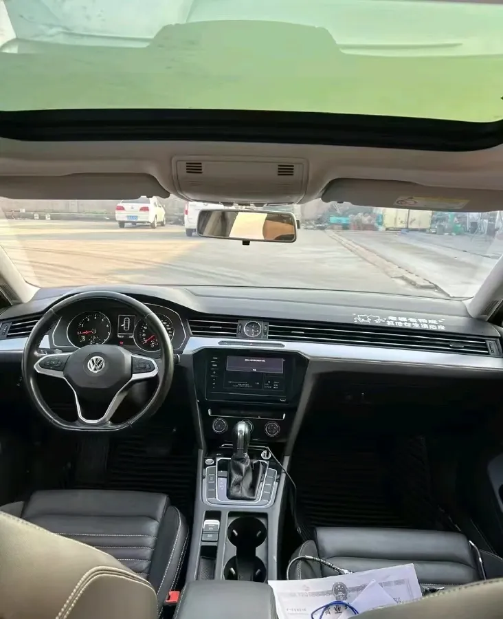 2020 Volkswagen Magotan 1.4T 150HP L4 7DCT,autocango,china used car exporter,china ev exporter,chinese used car exporter,chinese used ev exporter