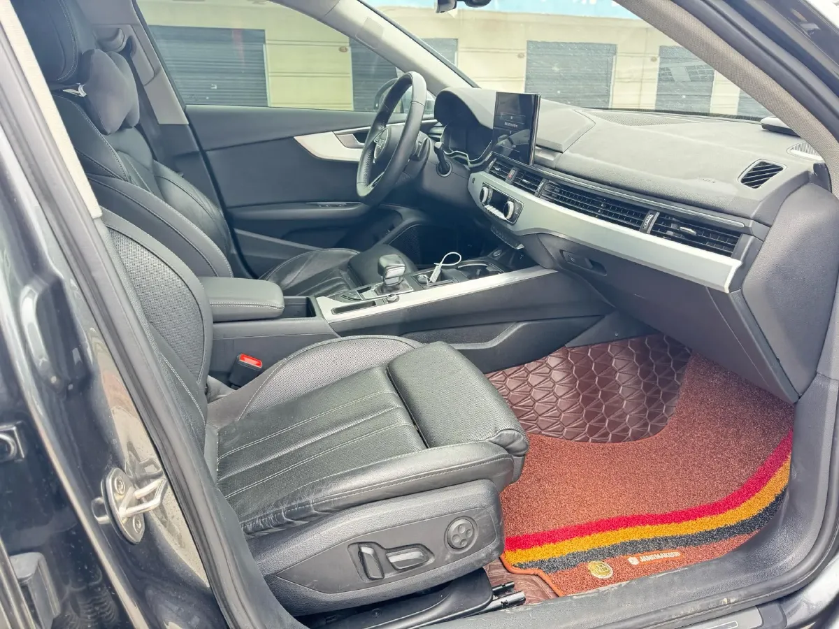 2020 Audi A4L 2.0T 190HP L4 7DCT,autocango,china used car exporter,china ev exporter,chinese used car exporter,chinese used ev exporter