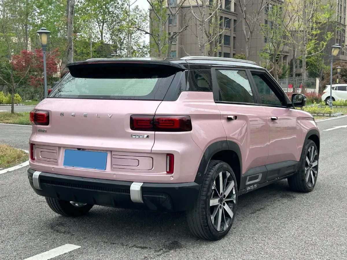 2023 Geely ICON 1.5T 181HP L4 7DCT,autocango,china used car exporter,china ev exporter,chinese used car exporter,chinese used ev exporter