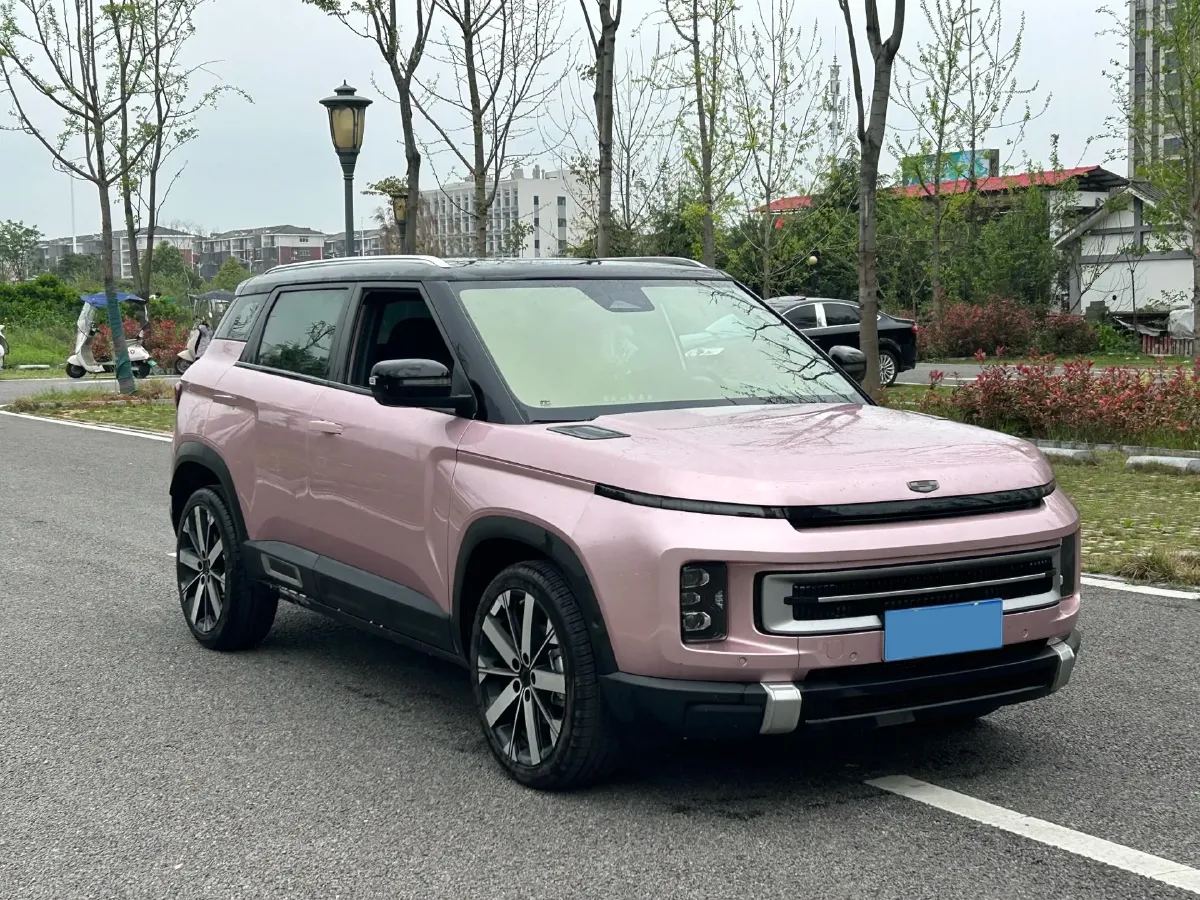 2023 Geely ICON 1.5T 181HP L4 7DCT,autocango,china used car exporter,china ev exporter,chinese used car exporter,chinese used ev exporter