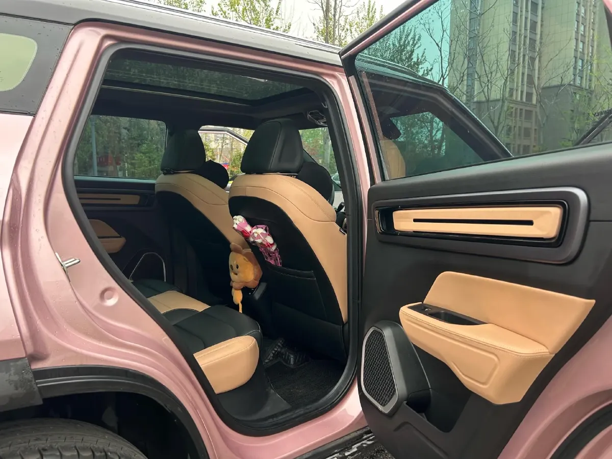 2023 Geely ICON 1.5T 181HP L4 7DCT,autocango,china used car exporter,china ev exporter,chinese used car exporter,chinese used ev exporter