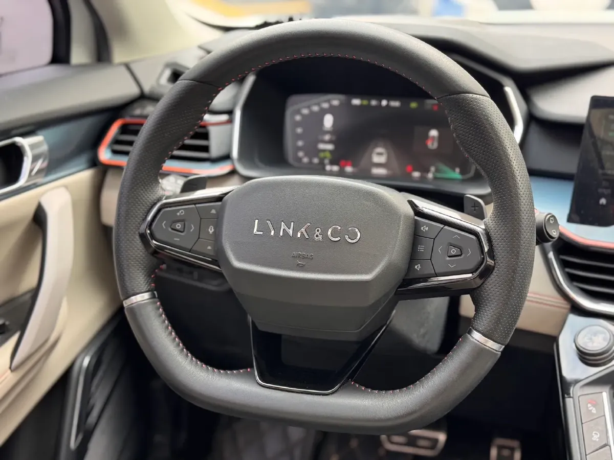 2020 LYNK&CO 06 1.5T 177HP L3 7DCT,autocango,china used car exporter,china ev exporter,chinese used car exporter,chinese used ev exporter