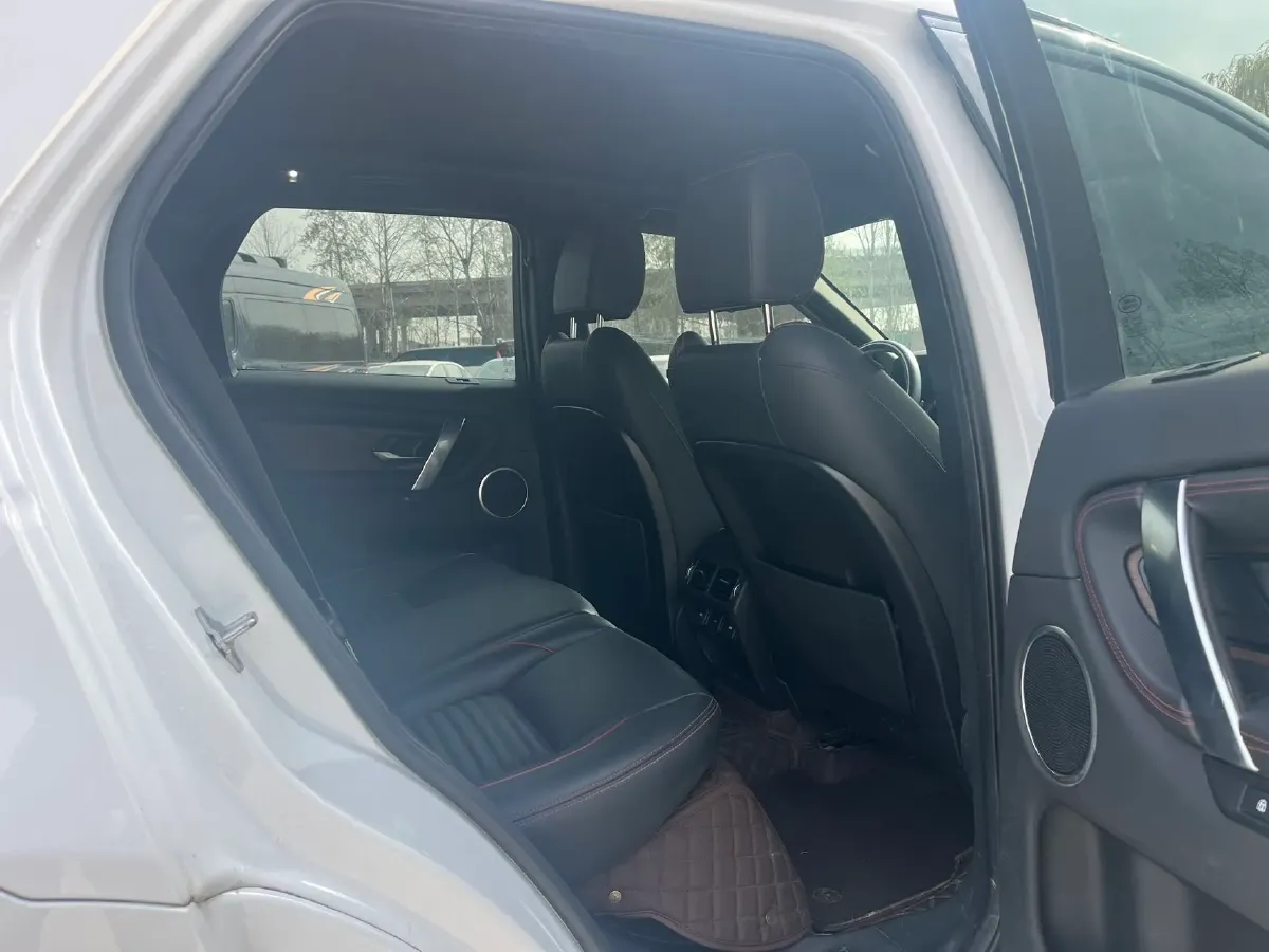 2021 Land Rover Discovery Sport 2.0T 249HP L4 9AT,autocango,china used car exporter,china ev exporter,chinese used car exporter,chinese used ev exporter