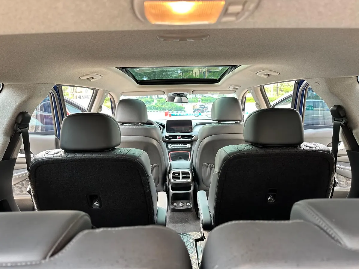 2019 Hyundai Santafe 2.0T 240HP L4 8AT,autocango,china used car exporter,china ev exporter,chinese used car exporter,chinese used ev exporter