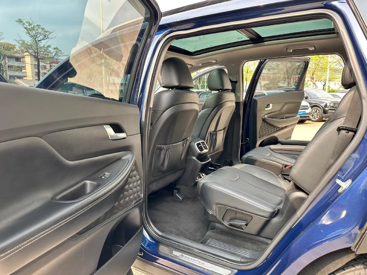 2019 Hyundai Santafe 2.0T 240HP L4 8AT,autocango,china used car exporter,china ev exporter,chinese used car exporter,chinese used ev exporter