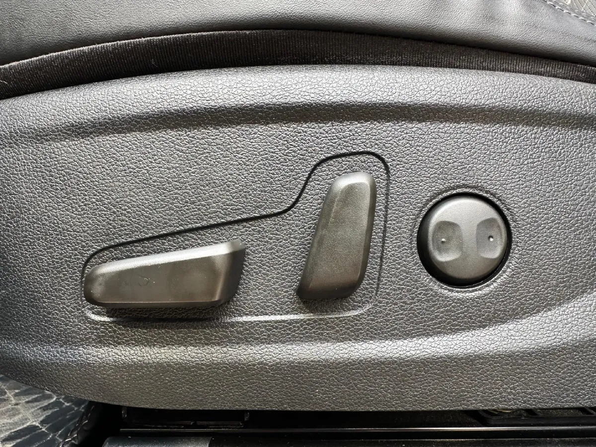 2019 Hyundai Santafe 2.0T 240HP L4 8AT,autocango,china used car exporter,china ev exporter,chinese used car exporter,chinese used ev exporter