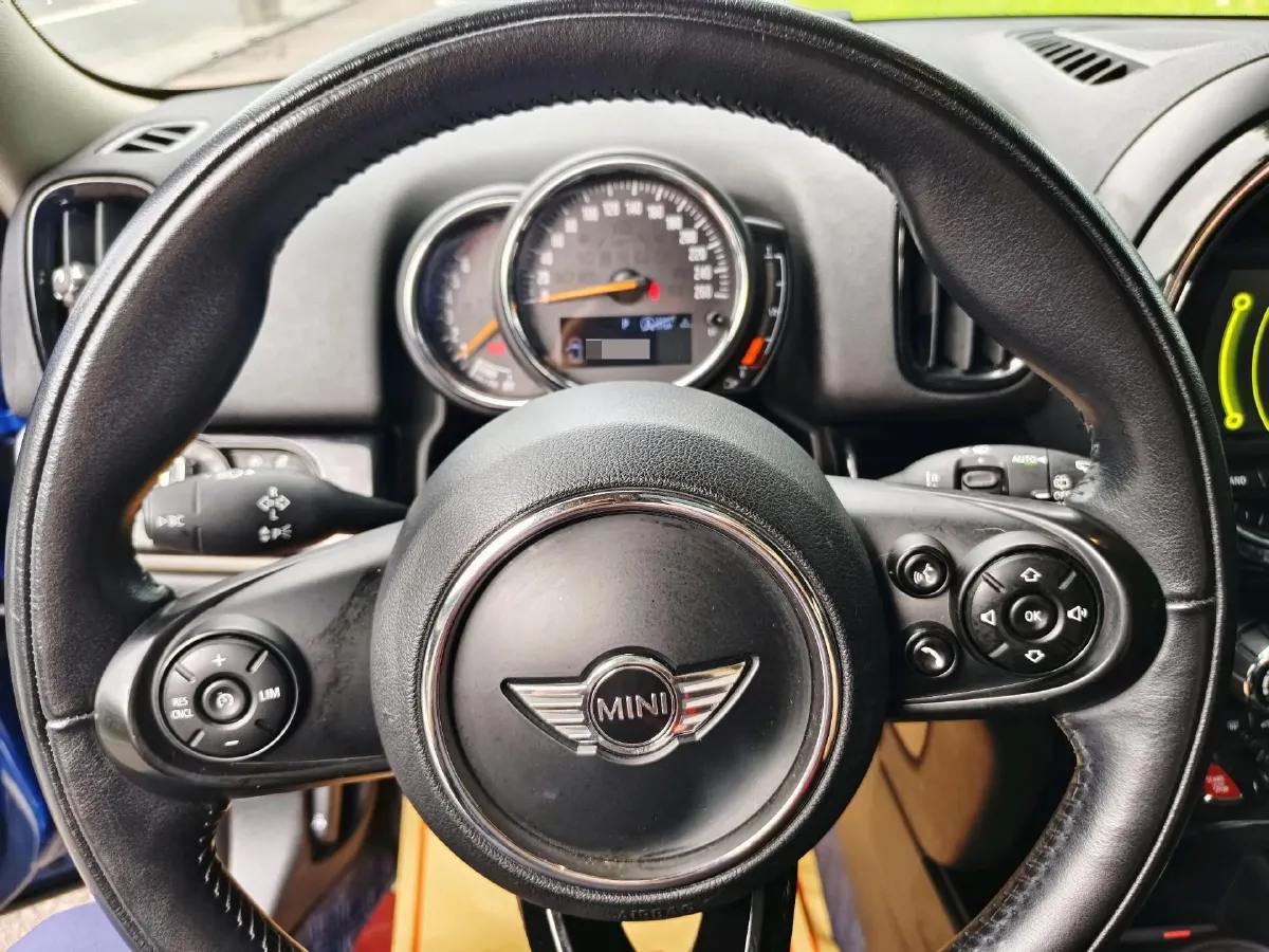 2017 MINI COUNTRYMAN 1.5T 136HP L3 8AT,autocango,china used car exporter,china ev exporter,chinese used car exporter,chinese used ev exporter
