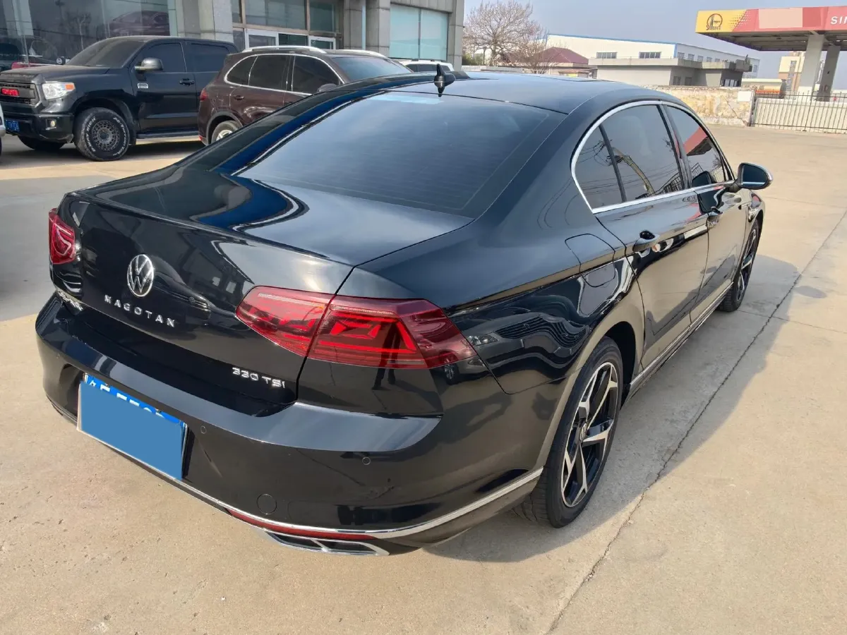 2023 Volkswagen Magotan 2.0T 186HP L4 7DCT,autocango,china used car exporter,china ev exporter,chinese used car exporter,chinese used ev exporter