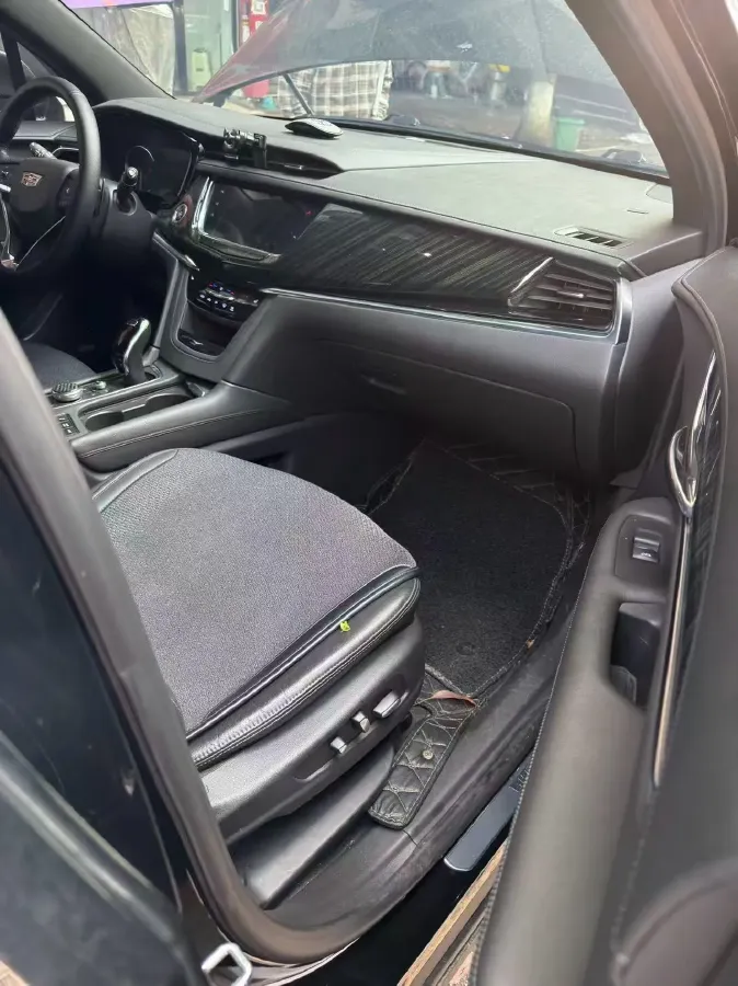 2020 Cadillac XT6 2.0T 237HP L4 9AT,autocango,china used car exporter,china ev exporter,chinese used car exporter,chinese used ev exporter