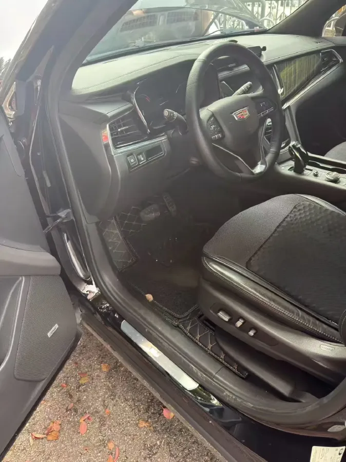 2020 Cadillac XT6 2.0T 237HP L4 9AT,autocango,china used car exporter,china ev exporter,chinese used car exporter,chinese used ev exporter