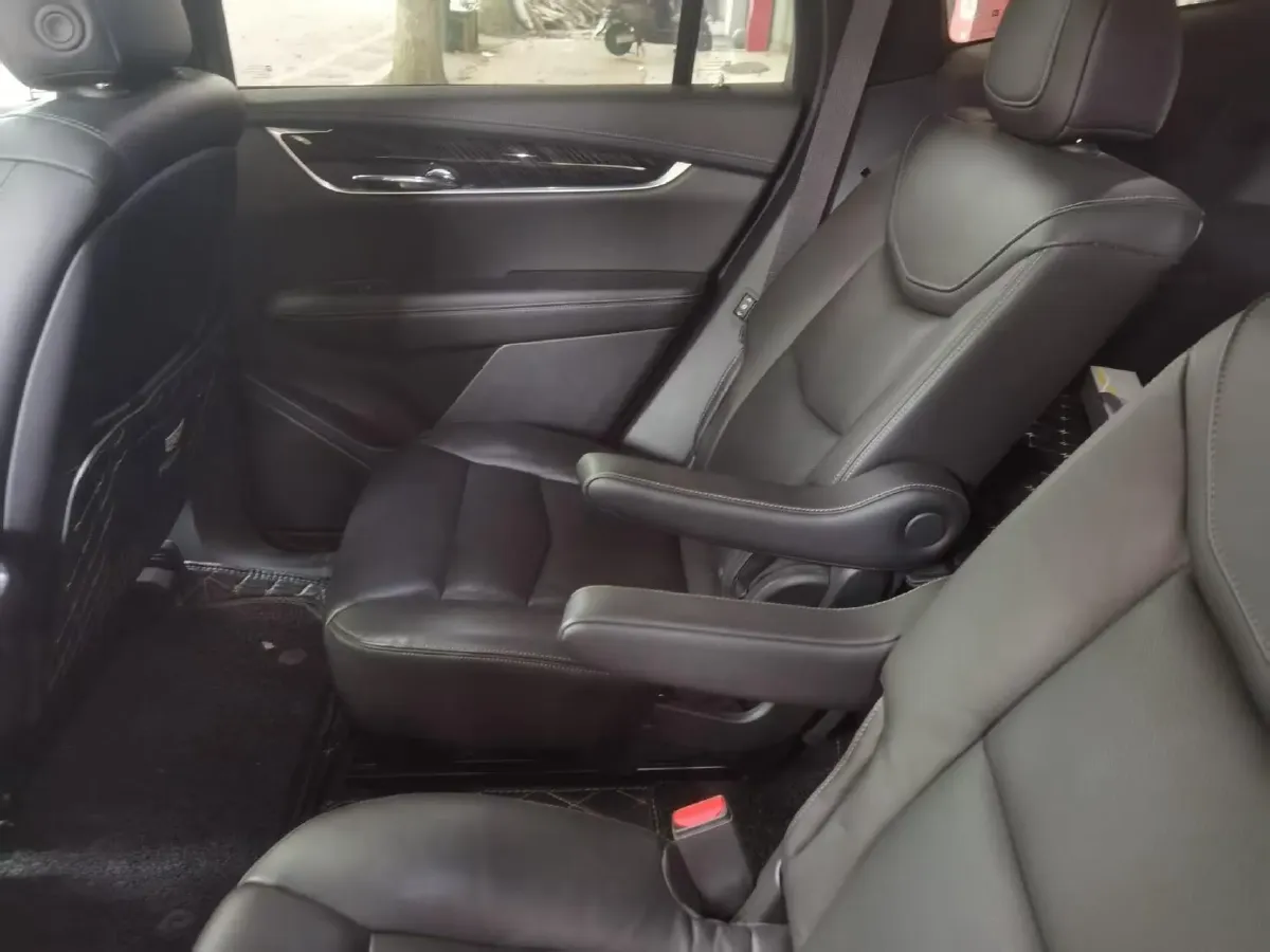 2020 Cadillac XT6 2.0T 237HP L4 9AT,autocango,china used car exporter,china ev exporter,chinese used car exporter,chinese used ev exporter