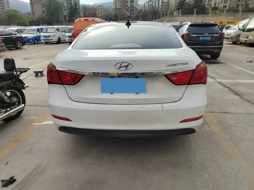 2016 Hyundai Mistra 1.6T 175HP L4 7DCT,autocango,china used car exporter,china ev exporter,chinese used car exporter,chinese used ev exporter