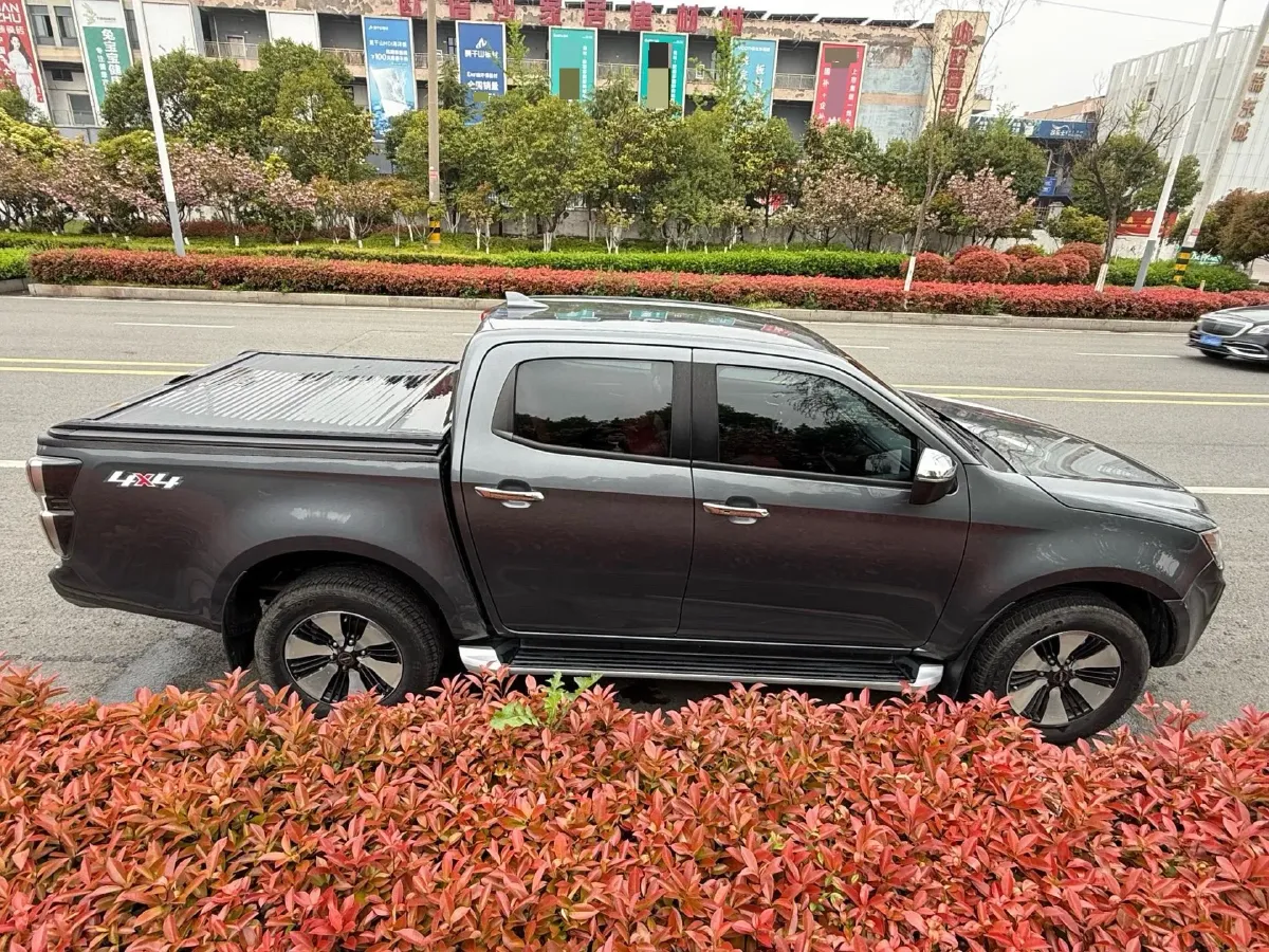 2021 Isuzu D-MAX 1.9T 163HP L4 6AT,autocango,china used car exporter,china ev exporter,chinese used car exporter,chinese used ev exporter
