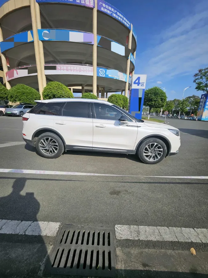 2021 Lincoln Corsair 2.0T 245HP L4 8AT,autocango,china used car exporter,china ev exporter,chinese used car exporter,chinese used ev exporter