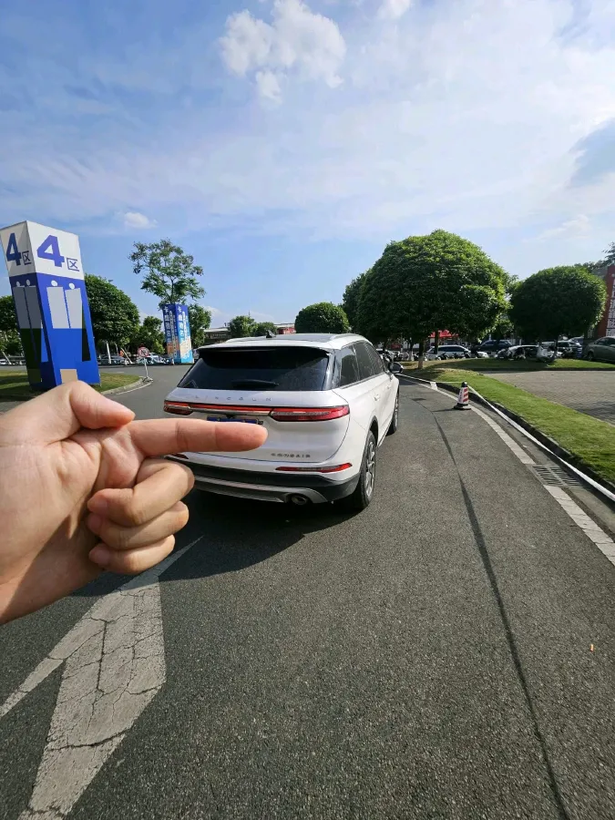 2021 Lincoln Corsair 2.0T 245HP L4 8AT,autocango,china used car exporter,china ev exporter,chinese used car exporter,chinese used ev exporter