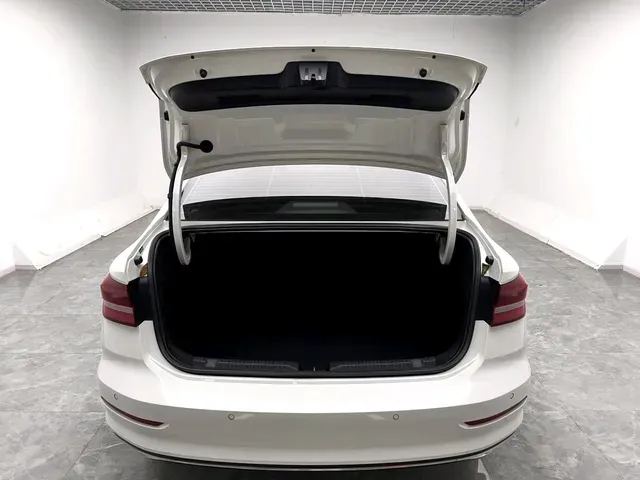 2022 Volkswagen Lavida 1.4T 150HP L4 7DCT,autocango,china used car exporter,china ev exporter,chinese used car exporter,chinese used ev exporter