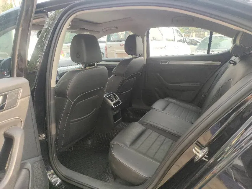 2021 Skoda Superb 1.4T 150HP L4 7DCT,autocango,china used car exporter,china ev exporter,chinese used car exporter,chinese used ev exporter