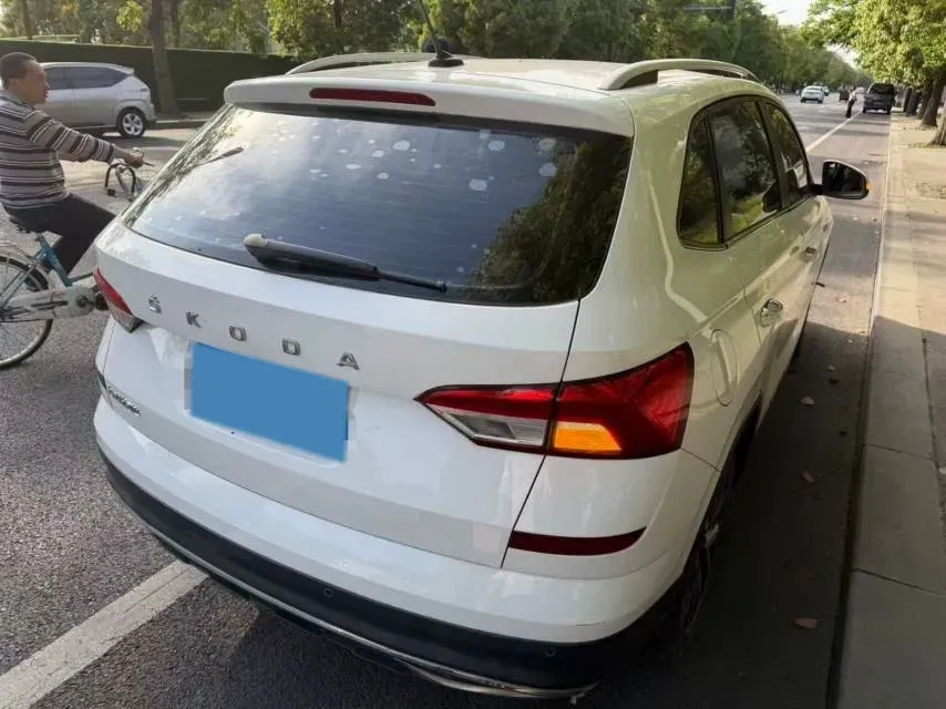 2020 Skoda Kamiq 1.5L 112HP L4 6AT,autocango,china used car exporter,china ev exporter,chinese used car exporter,chinese used ev exporter