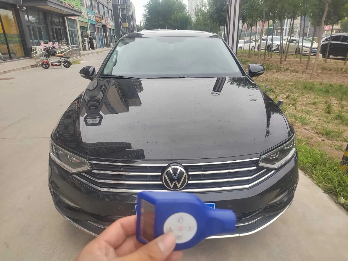 2021 Volkswagen Magotan 2.0T 186HP L4 7DCT,autocango,china used car exporter,china ev exporter,chinese used car exporter,chinese used ev exporter