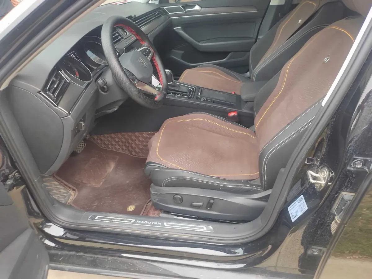 2021 Volkswagen Magotan 2.0T 186HP L4 7DCT,autocango,china used car exporter,china ev exporter,chinese used car exporter,chinese used ev exporter