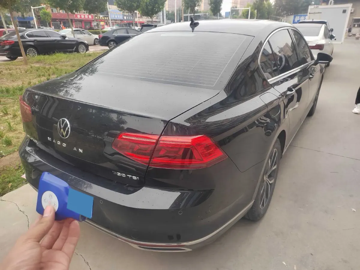 2021 Volkswagen Magotan 2.0T 186HP L4 7DCT,autocango,china used car exporter,china ev exporter,chinese used car exporter,chinese used ev exporter