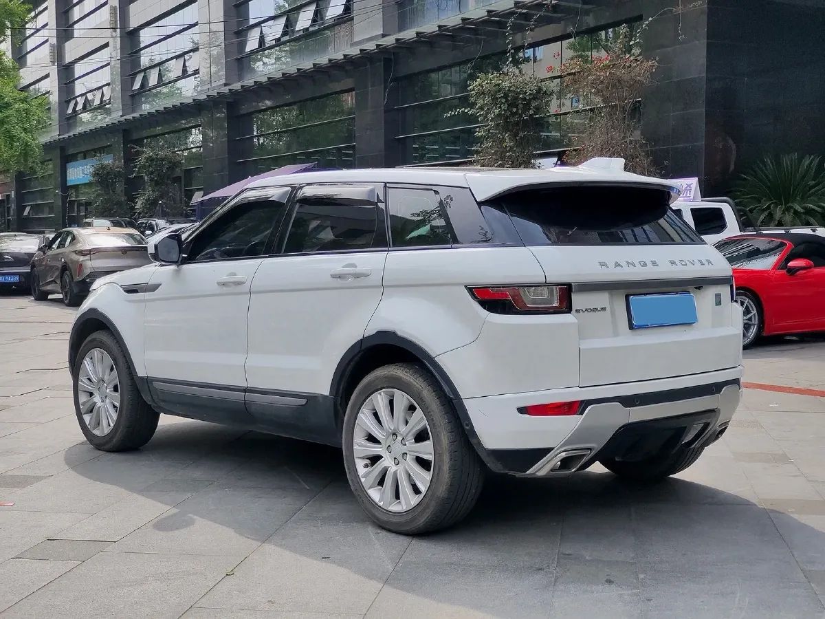 2018 Land Rover Range Rover Evoque 2.0T 241HP L4 9AT,autocango,china used car exporter,china ev exporter,chinese used car exporter,chinese used ev exporter