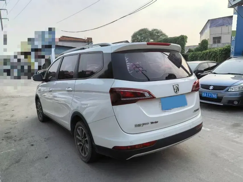2019 BaoJun 730 1.5T 151HP L4 CVT,autocango,china used car exporter,china ev exporter,chinese used car exporter,chinese used ev exporter