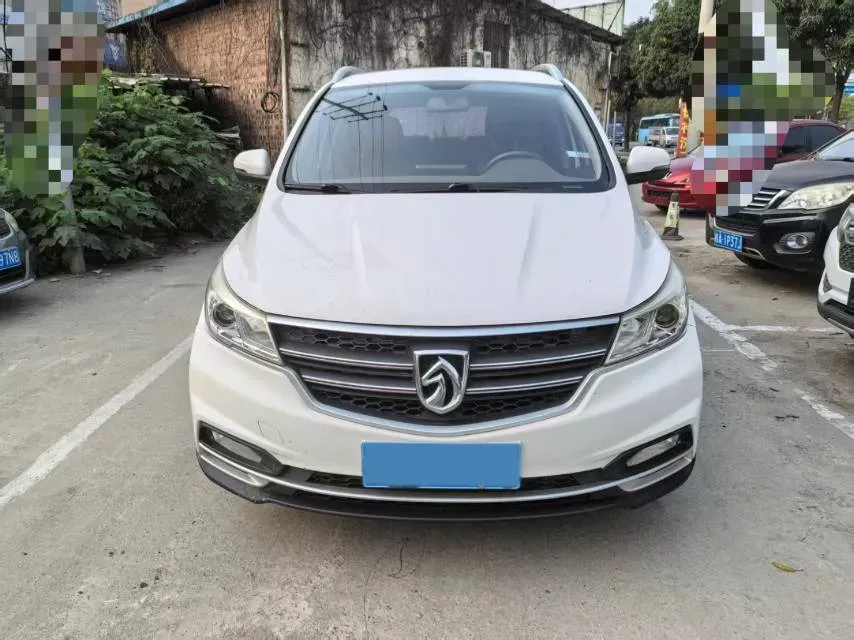 2019 BaoJun 730 1.5T 151HP L4 CVT,autocango,china used car exporter,china ev exporter,chinese used car exporter,chinese used ev exporter