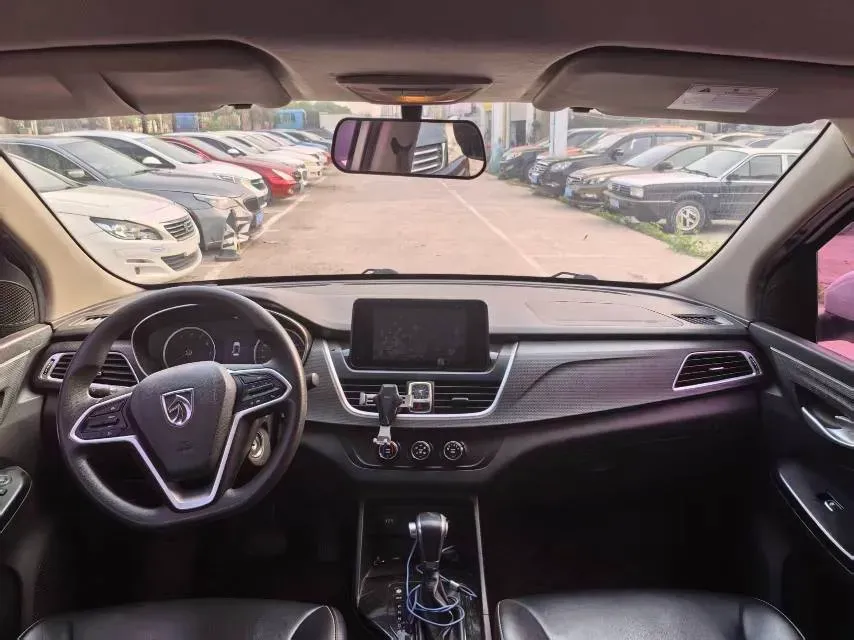 2019 BaoJun 730 1.5T 151HP L4 CVT,autocango,china used car exporter,china ev exporter,chinese used car exporter,chinese used ev exporter