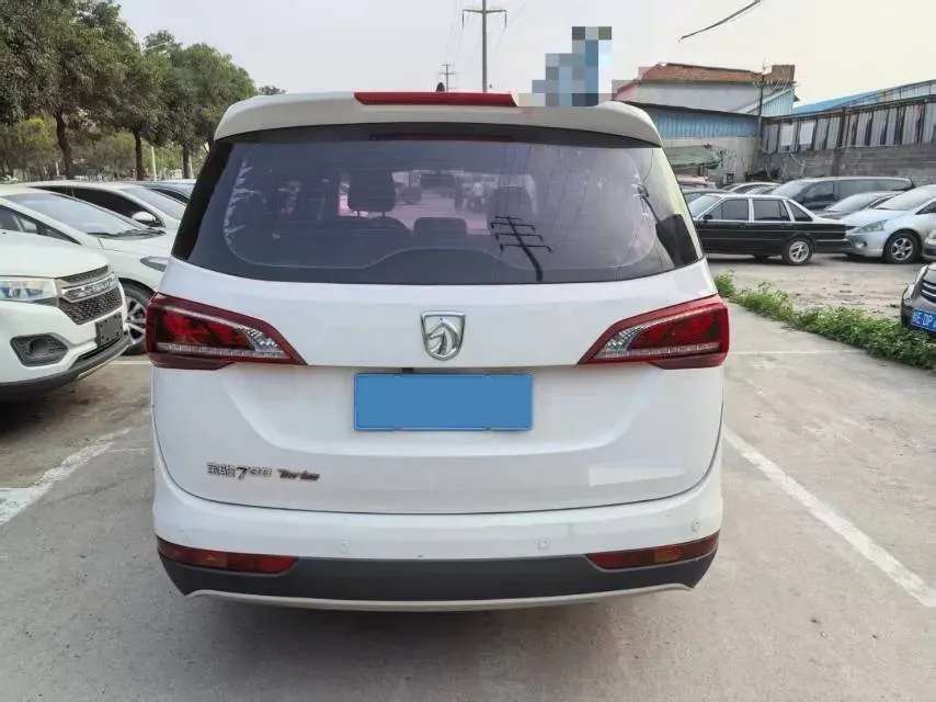2019 BaoJun 730 1.5T 151HP L4 CVT,autocango,china used car exporter,china ev exporter,chinese used car exporter,chinese used ev exporter