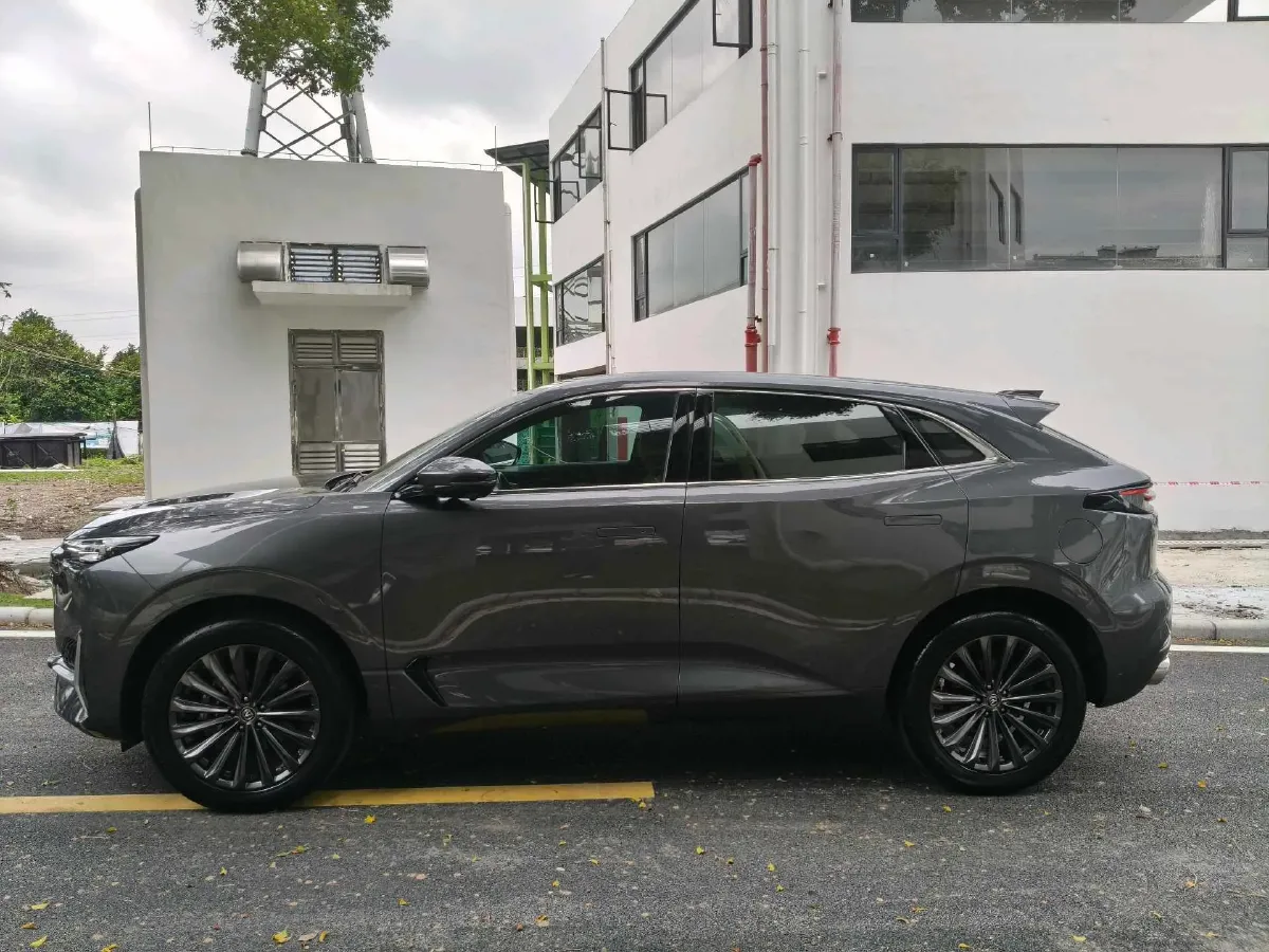 2021 ChangAn UNI-K 2.0T 233HP L4 8AT,autocango,china used car exporter,china ev exporter,chinese used car exporter,chinese used ev exporter