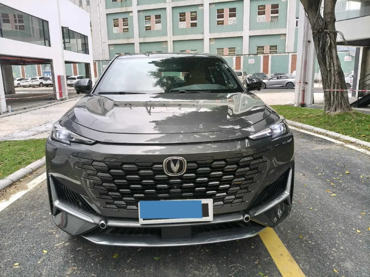 2021 ChangAn UNI-K 2.0T 233HP L4 8AT,autocango,china used car exporter,china ev exporter,chinese used car exporter,chinese used ev exporter