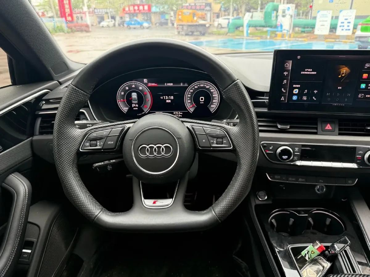 2024 Audi A4L 2.0T 190HP L4 7DCT,autocango,china used car exporter,china ev exporter,chinese used car exporter,chinese used ev exporter