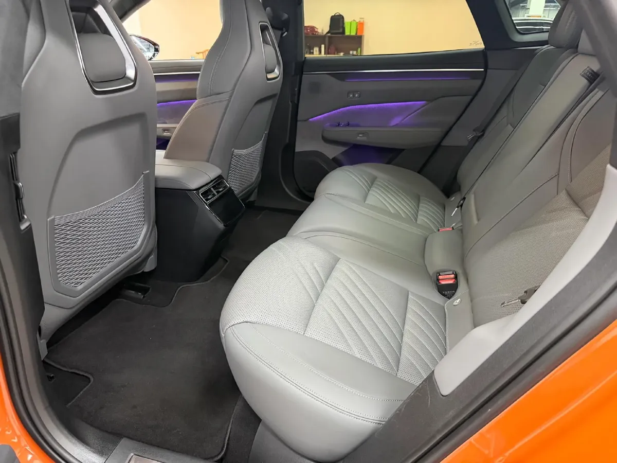 2024 Zeekr 001 BEV 100KWH,autocango,china used car exporter,china ev exporter,chinese used car exporter,chinese used ev exporter