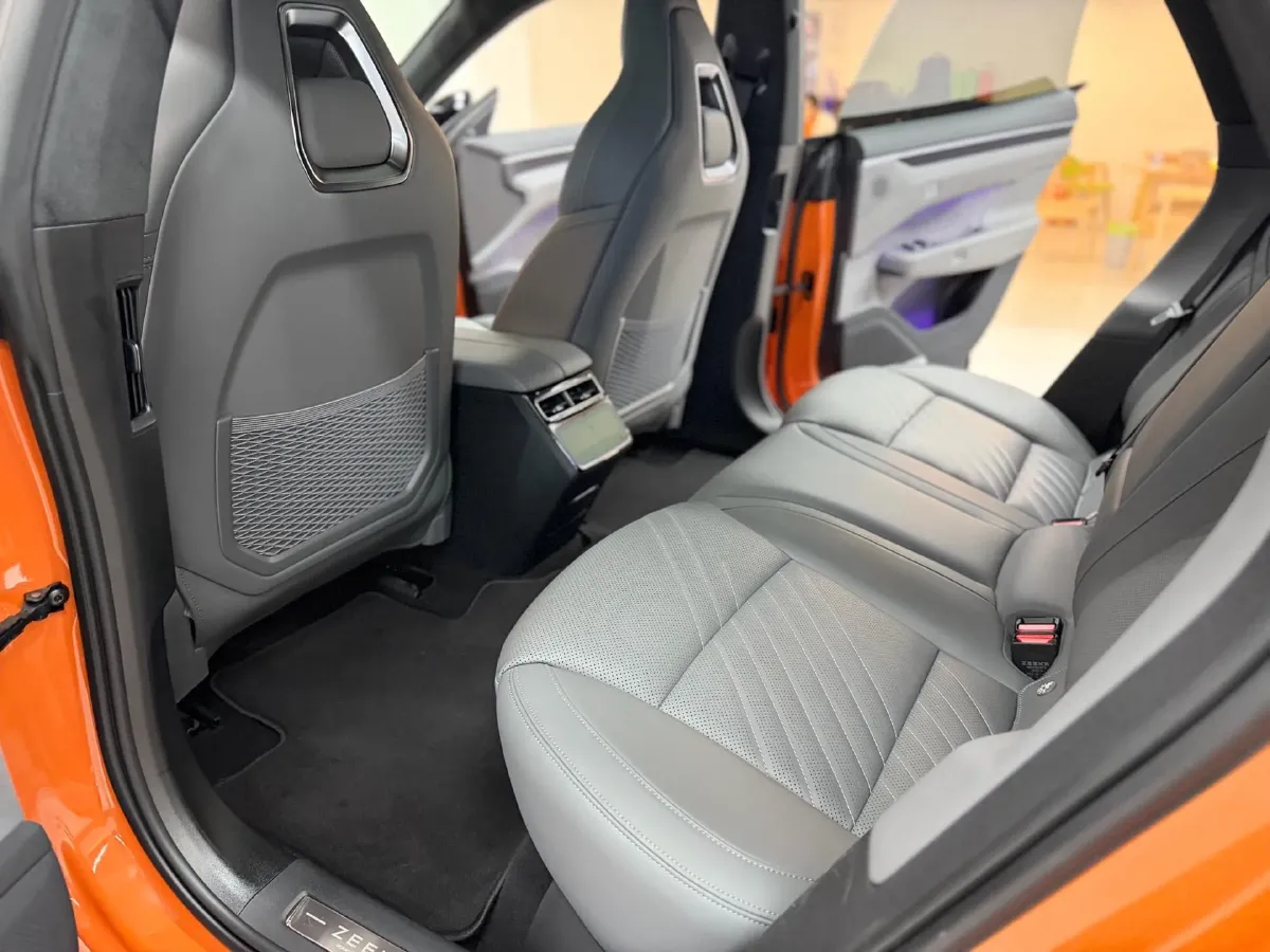 2024 Zeekr 001 BEV 100KWH,autocango,china used car exporter,china ev exporter,chinese used car exporter,chinese used ev exporter